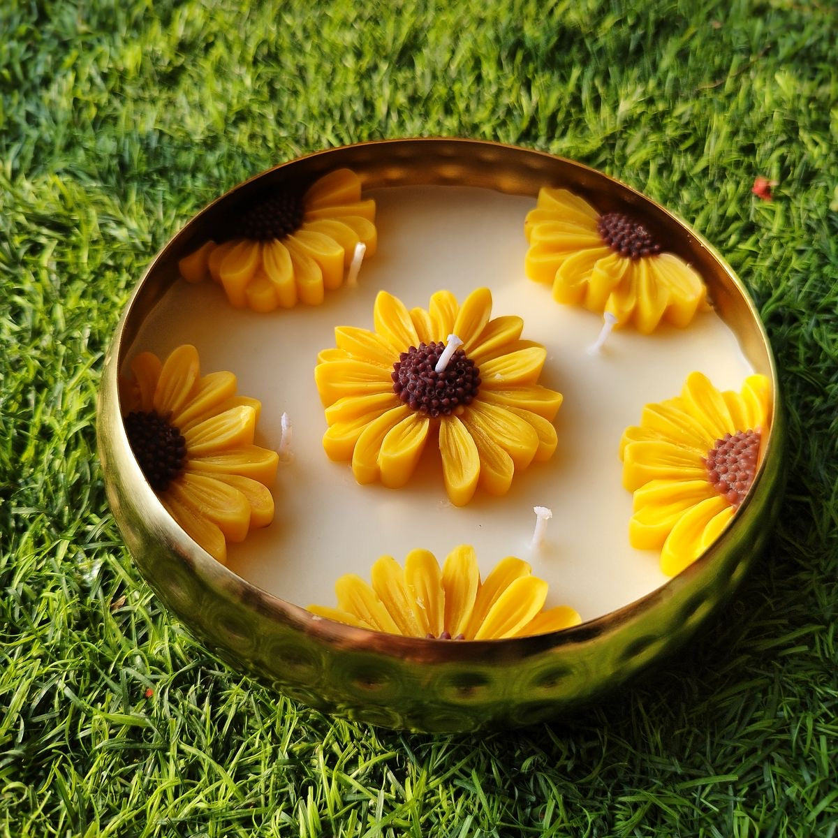 Urli Sunflower Scented Soy Candle